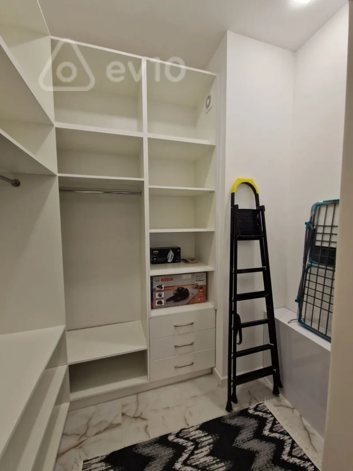 Kirayə verilir 2 otaqlı yeni tikili 100 m²