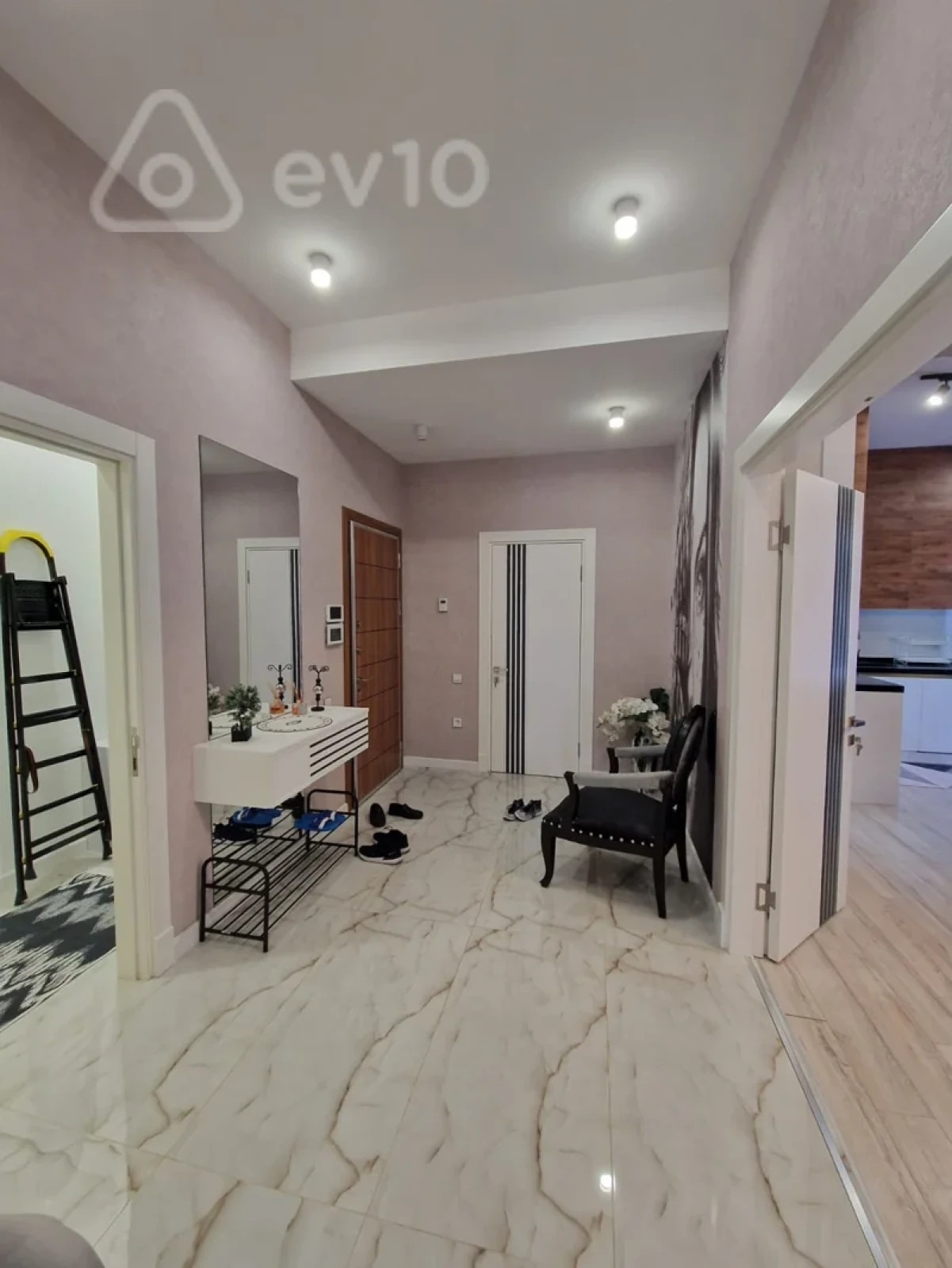 Kirayə verilir 2 otaqlı yeni tikili 100 m²