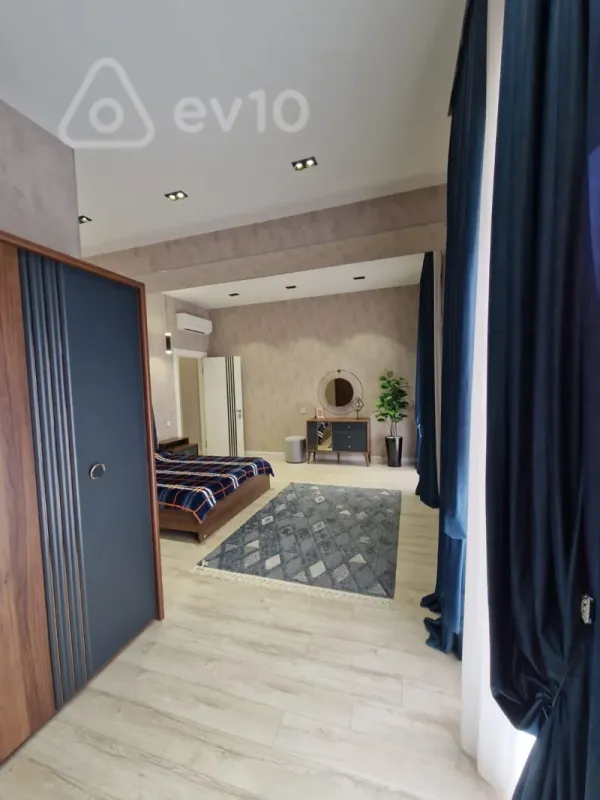 Kirayə verilir 2 otaqlı yeni tikili 100 m²