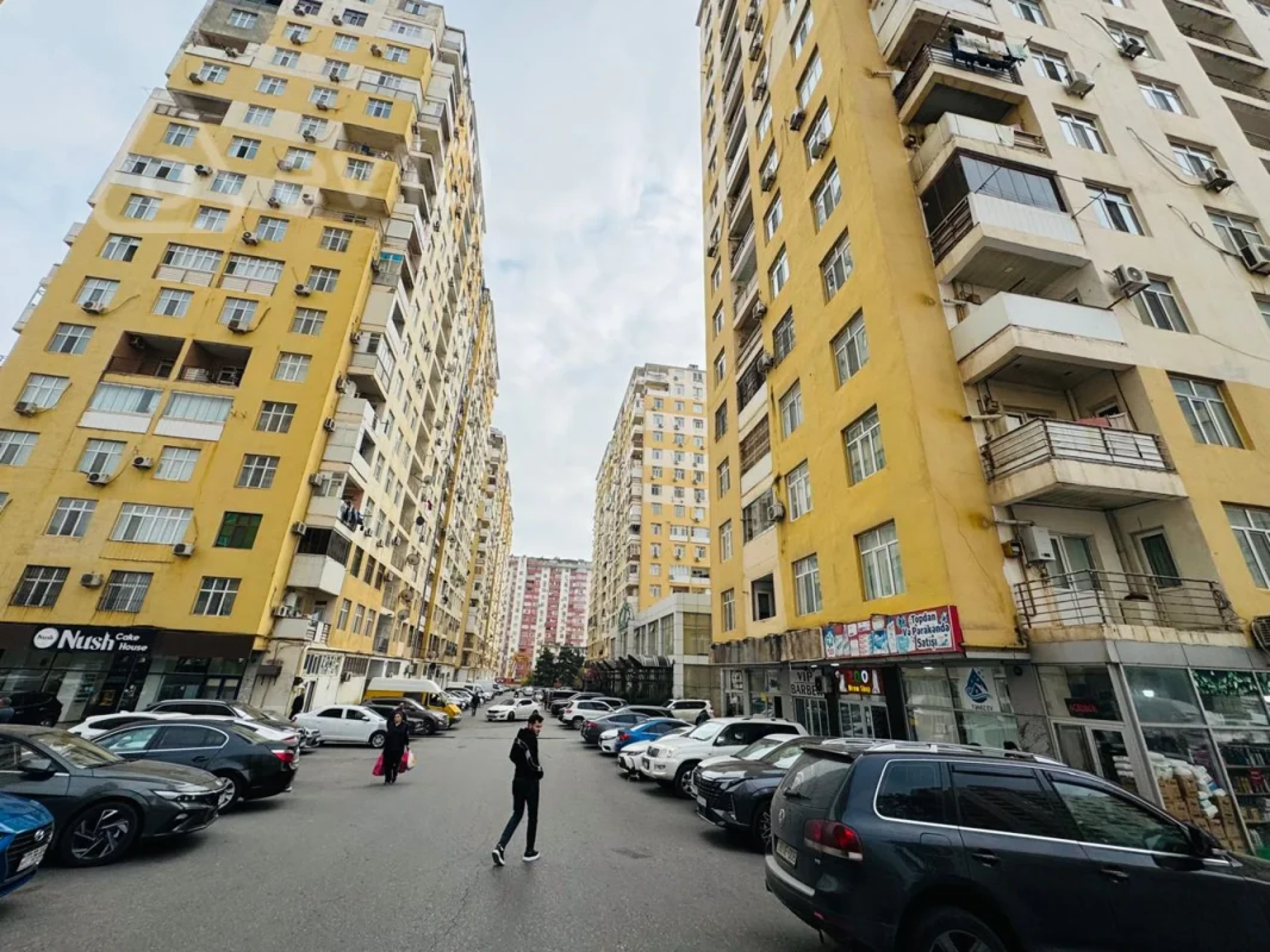 Satılır 3 otaqlı yeni tikili 158 m²