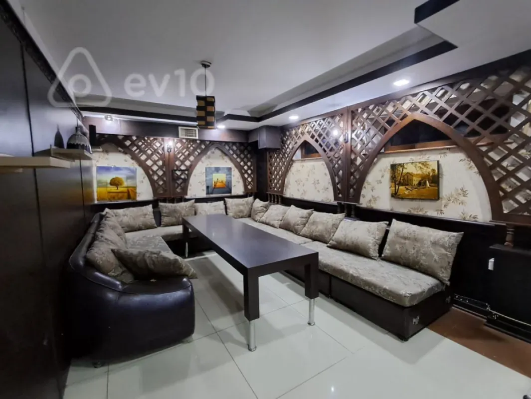 Kirayə verilir mənzil 260 m²