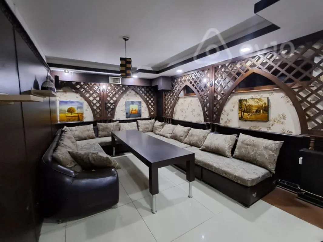 Kirayə verilir mənzil 260 m²