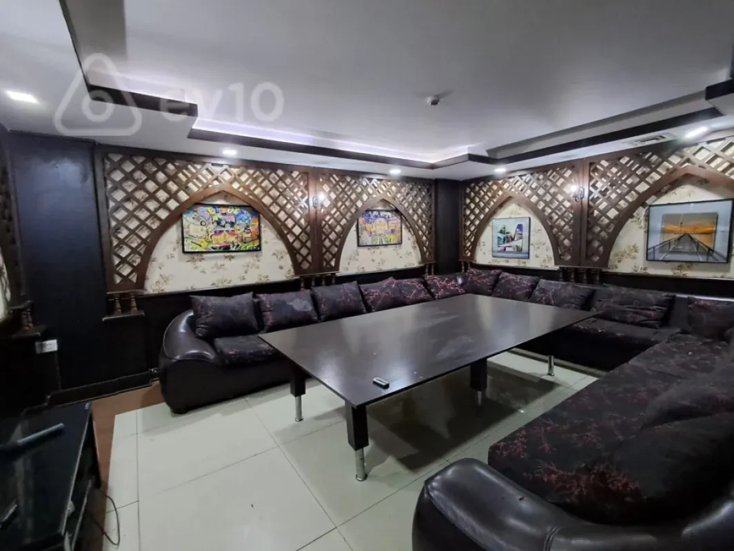 Kirayə verilir mənzil 260 m²