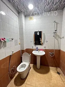 Kirayə verilir 2 otaqlı köhnə tikili 65 m²