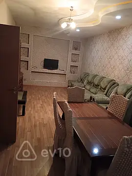 Kirayə verilir 2 otaqlı köhnə tikili 65 m²