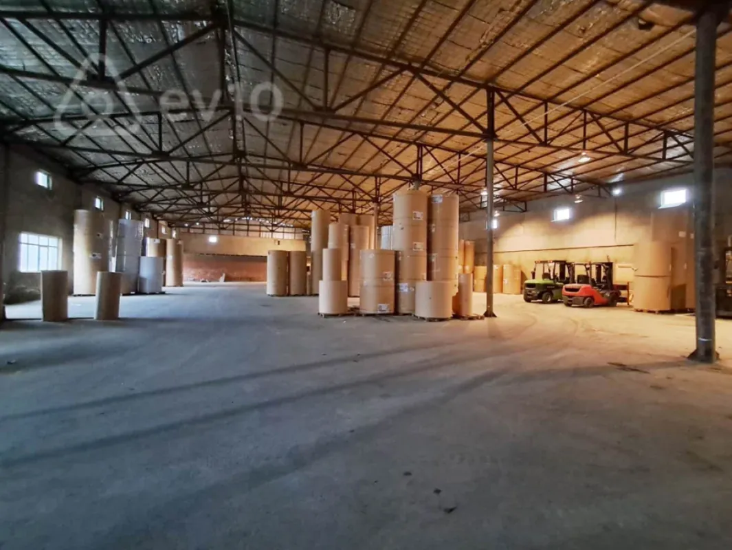 Kirayə verilir mənzil 1700 m²