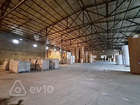 Kirayə verilir mənzil 1700 m²