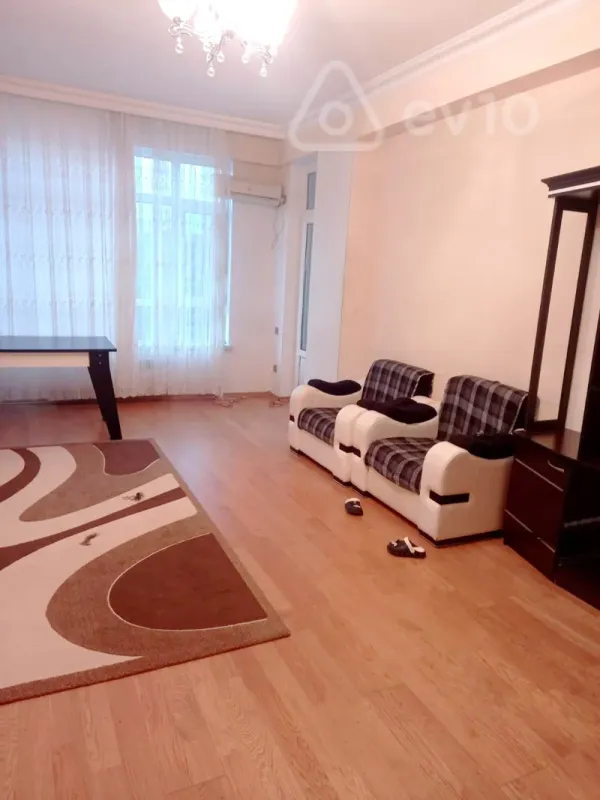 Satılır 2 otaqlı yeni tikili 90 m²