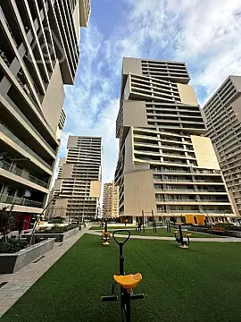 Satılır 2 otaqlı yeni tikili 100 m²