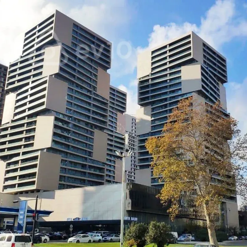 Satılır 2 otaqlı yeni tikili 100 m²