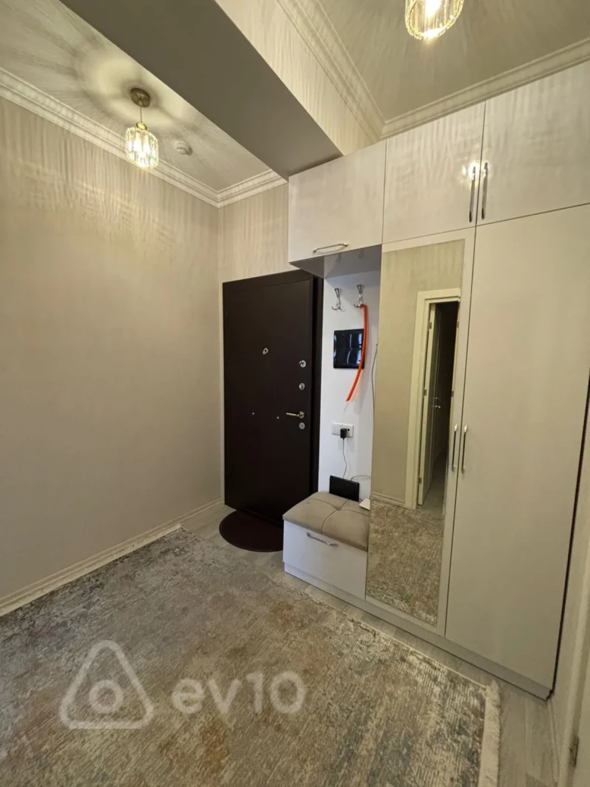 Kirayə verilir 2 otaqlı yeni tikili 57 m²