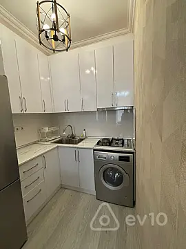 Kirayə verilir 2 otaqlı yeni tikili 57 m²