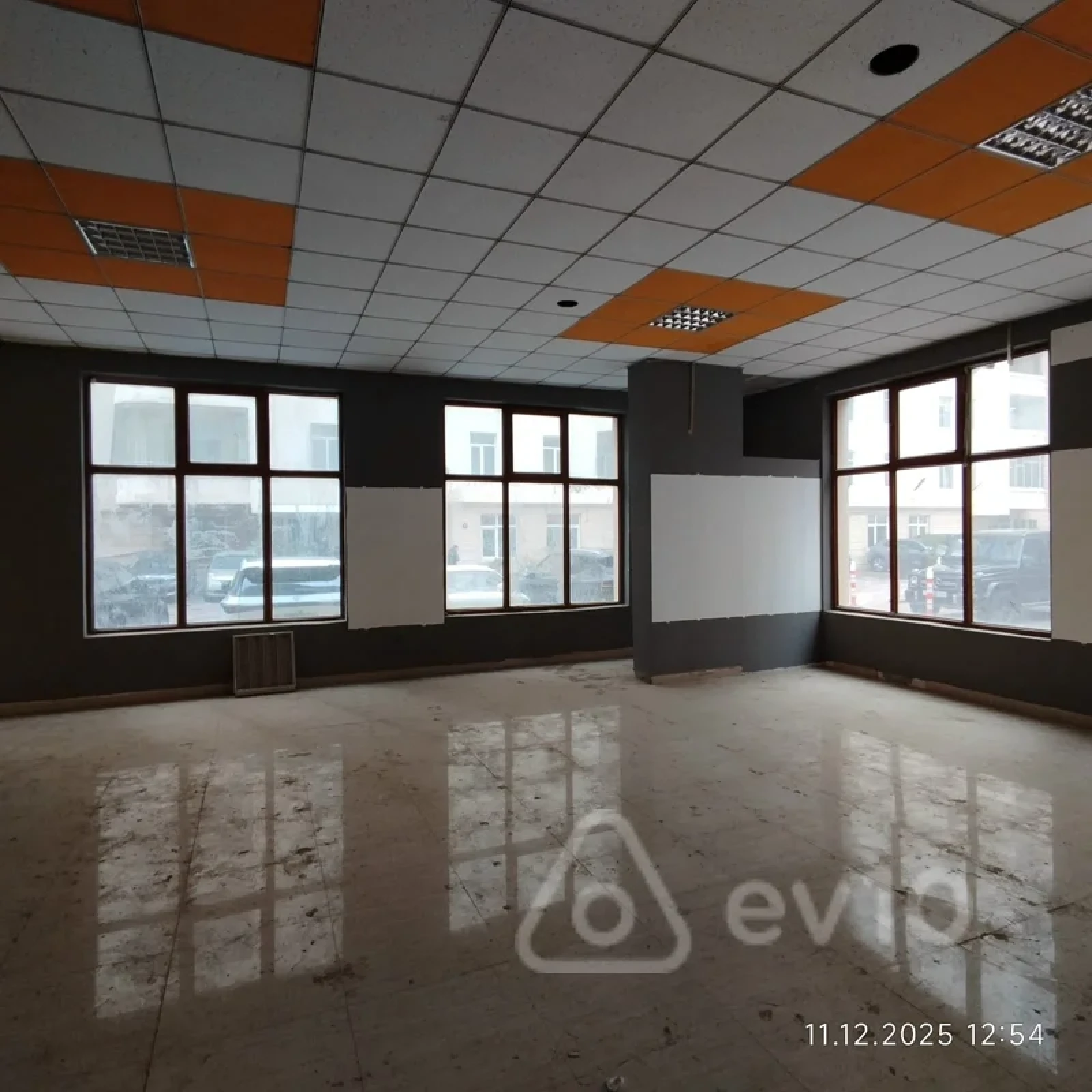 Kirayə verilir mənzil 800 m²