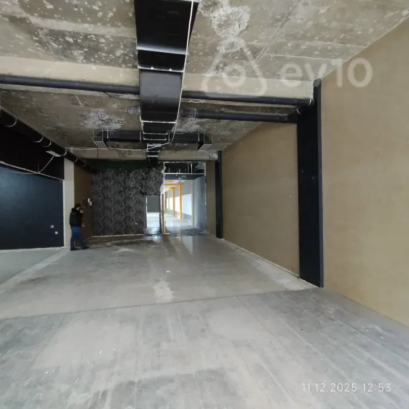 Kirayə verilir mənzil 800 m²