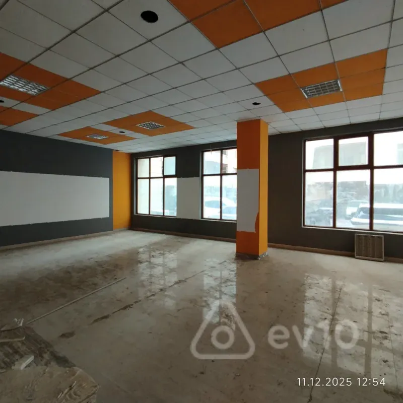 Kirayə verilir mənzil 800 m²