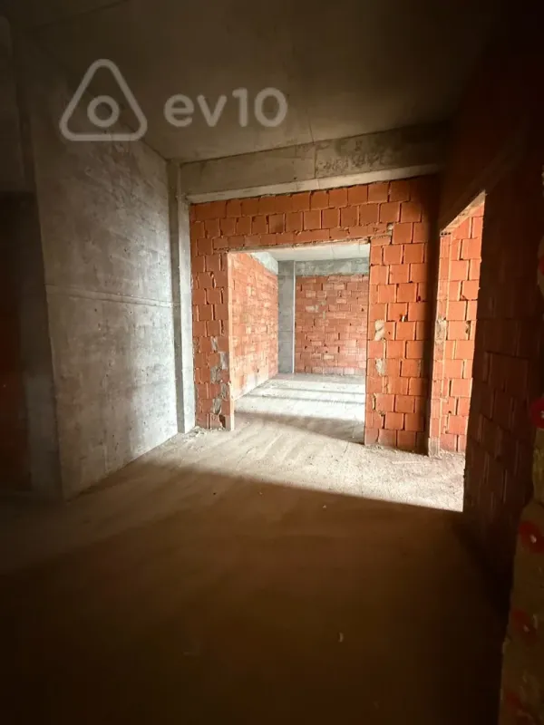 Satılır 2 otaqlı yeni tikili 108 m²