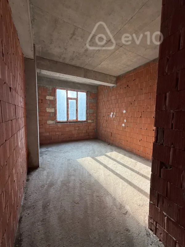 Satılır 2 otaqlı yeni tikili 108 m²