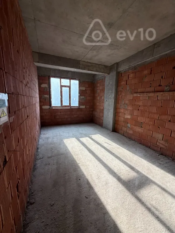 Satılır 2 otaqlı yeni tikili 108 m²