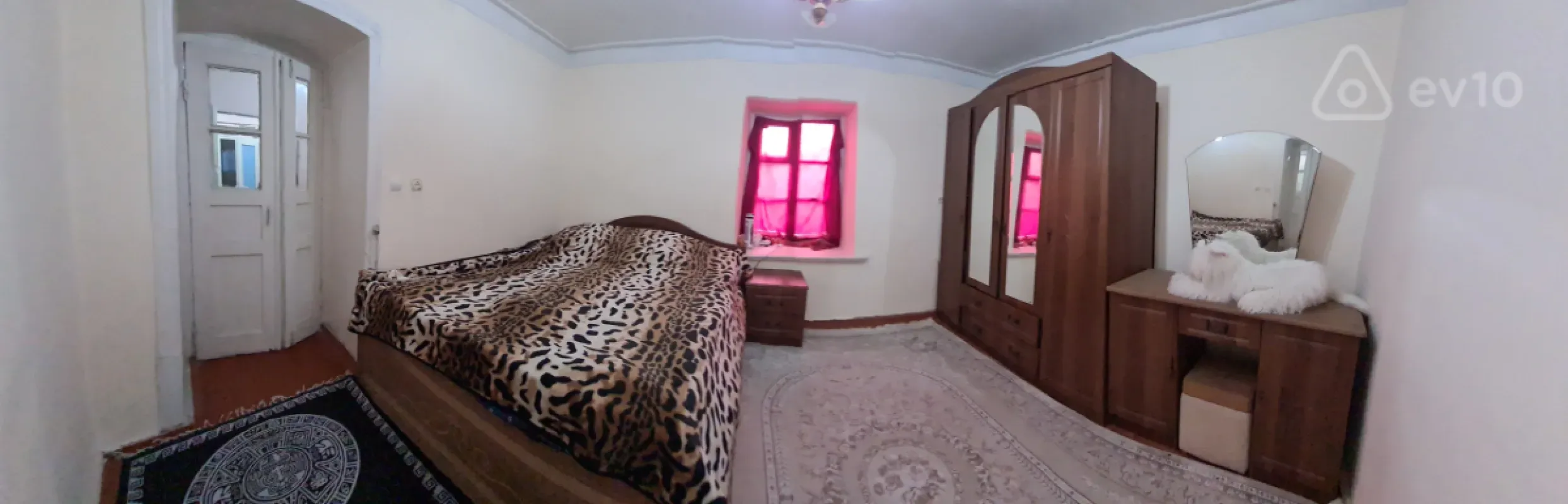 Kirayə verilir 2 otaqlı köhnə tikili 44 m²
