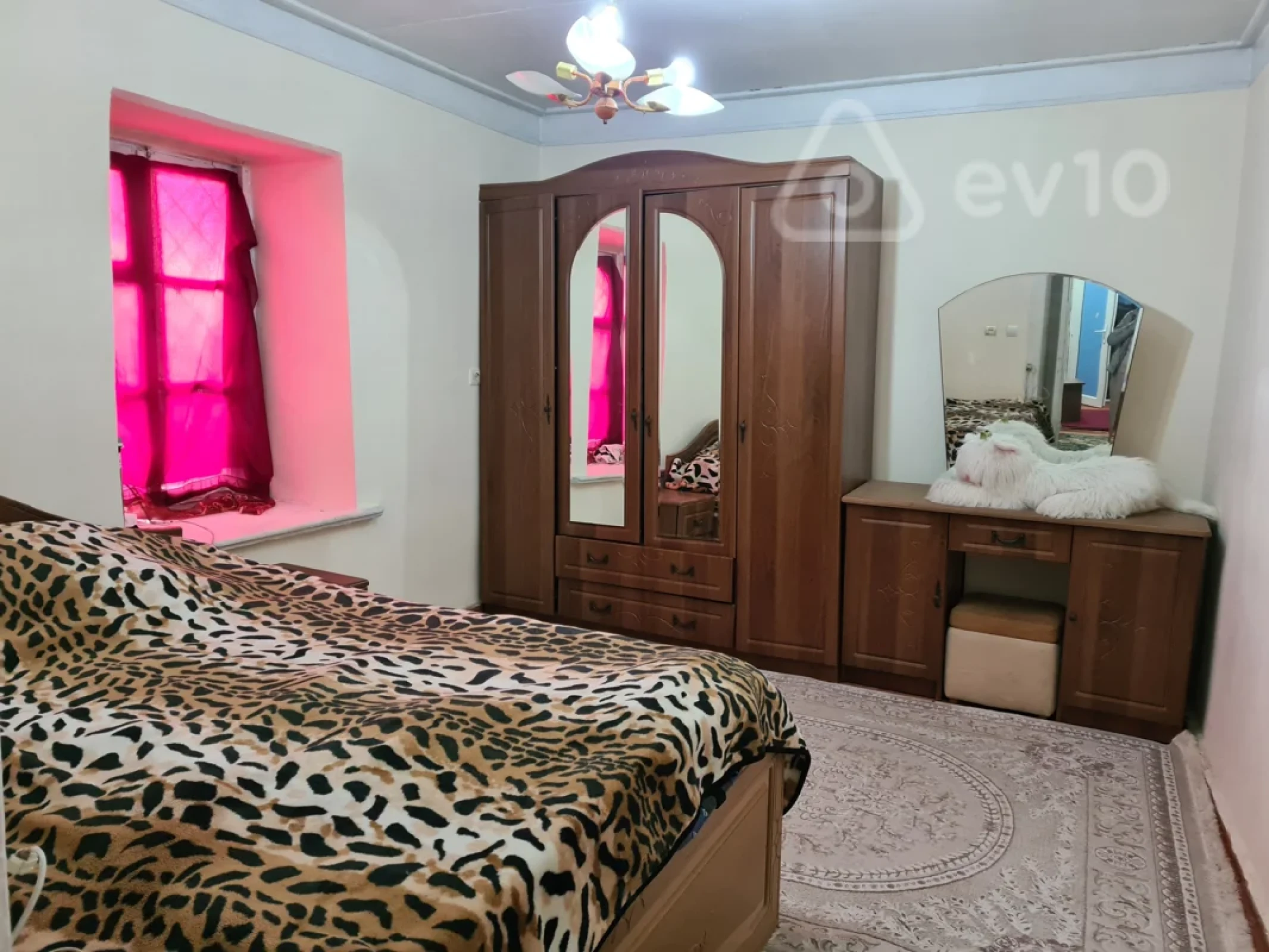 Kirayə verilir 2 otaqlı köhnə tikili 44 m²