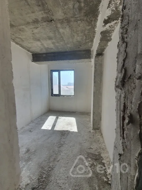 Satılır 2 otaqlı yeni tikili 70 m²