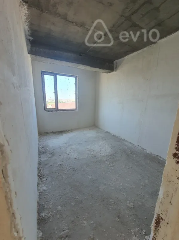 Satılır 2 otaqlı yeni tikili 70 m²