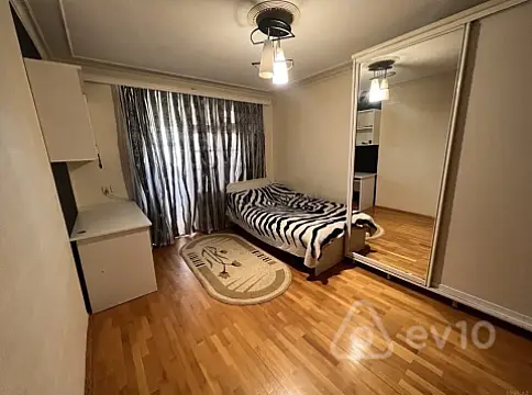 Kirayə verilir 3 otaqlı yeni tikili 75 m²