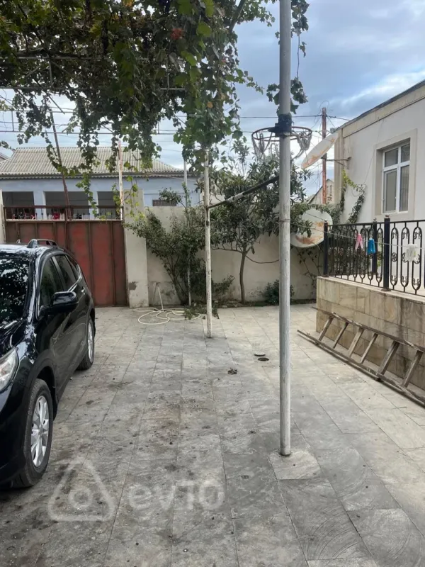 Satılır 4 otaqlı həyət evi 110 m²