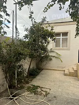 Satılır 4 otaqlı həyət evi 110 m²
