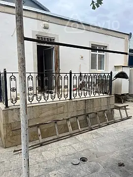 Satılır 4 otaqlı həyət evi 110 m²