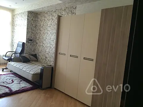 Kirayə verilir 2 otaqlı yeni tikili 100 m²