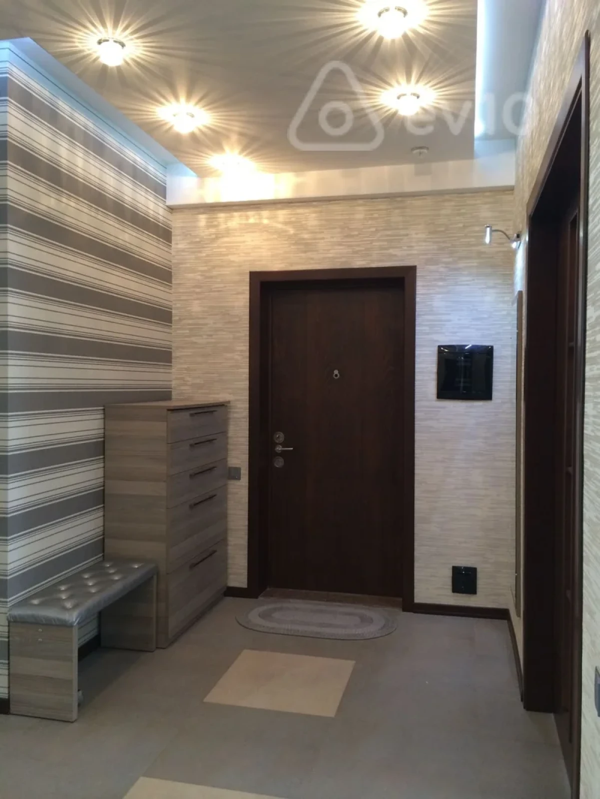 Kirayə verilir 2 otaqlı yeni tikili 100 m²