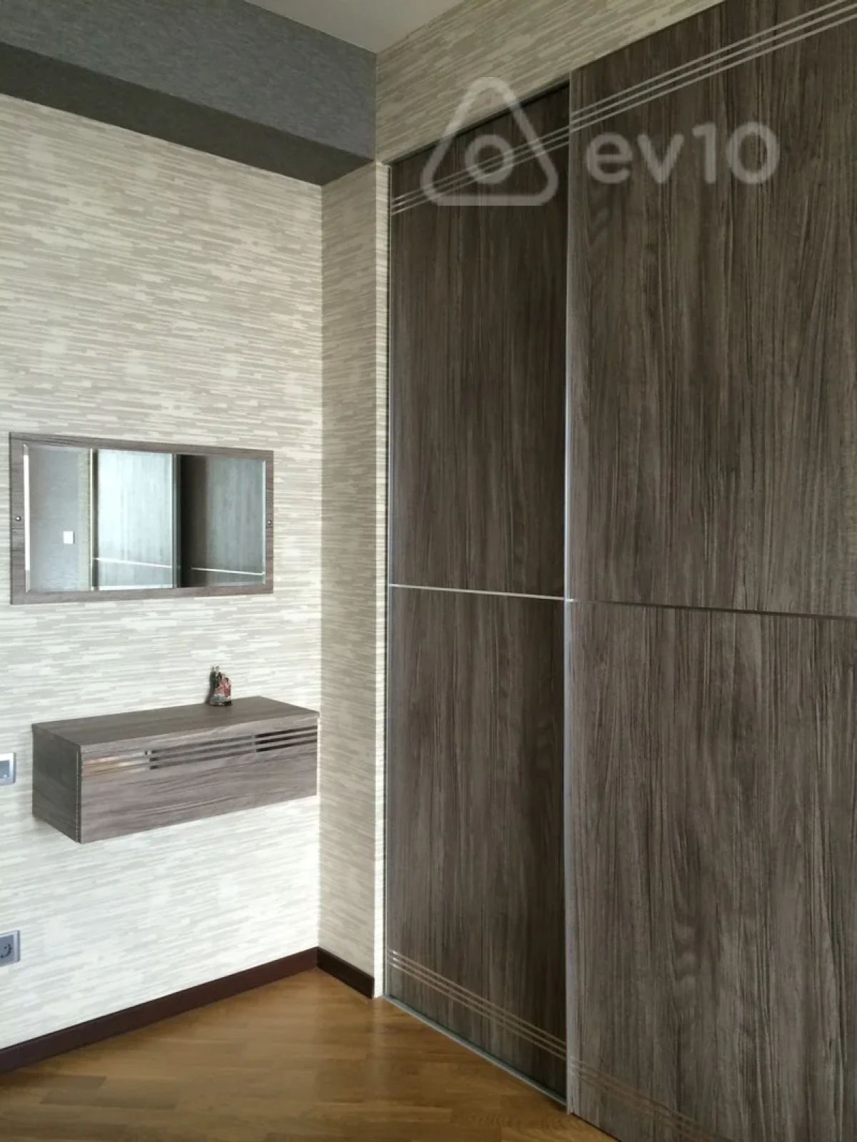 Kirayə verilir 2 otaqlı yeni tikili 100 m²