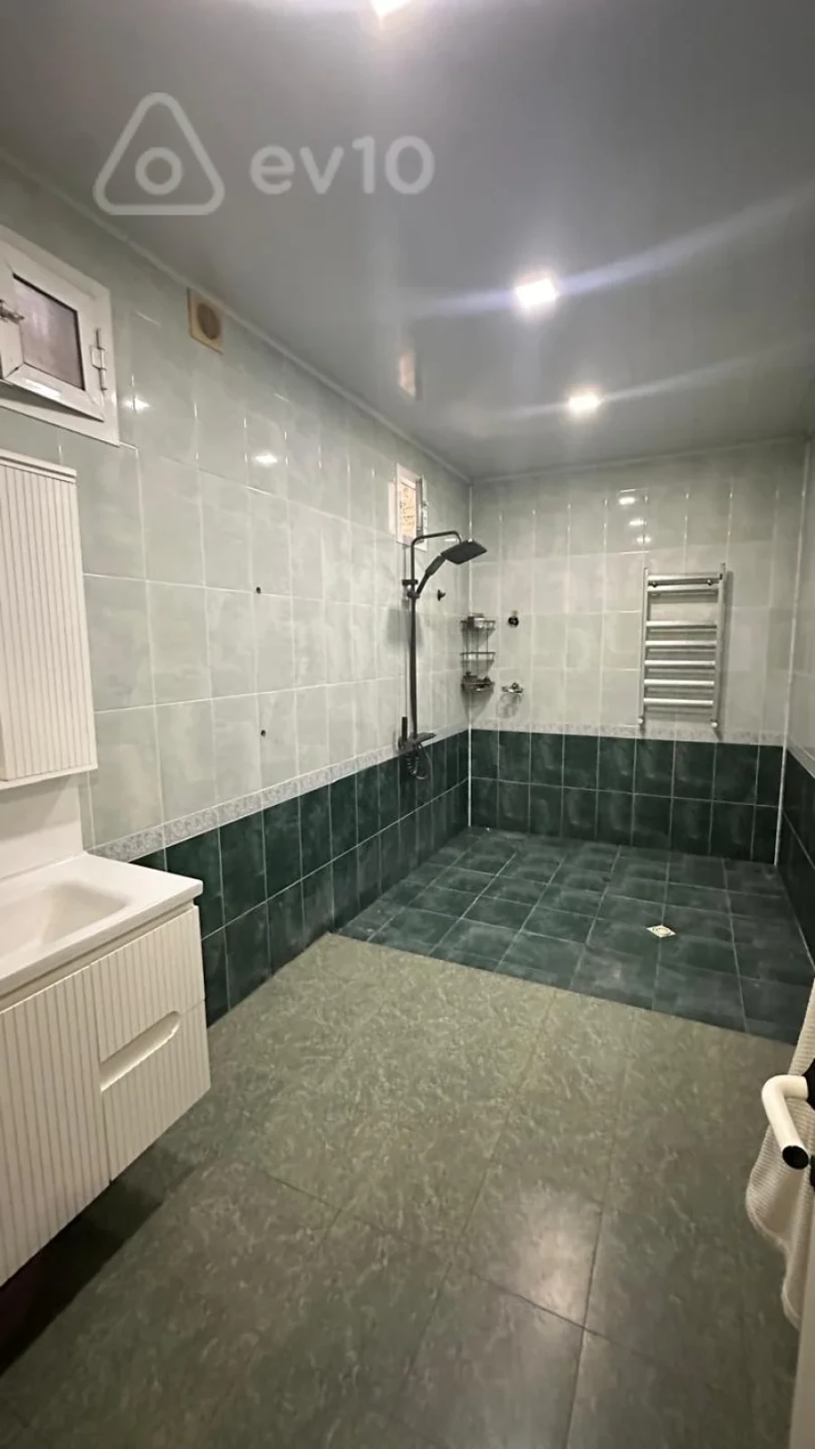 Kirayə verilir mənzil 350 m²