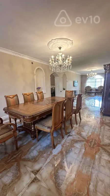 Kirayə verilir mənzil 350 m²