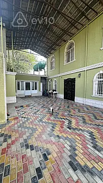 Kirayə verilir mənzil 350 m²