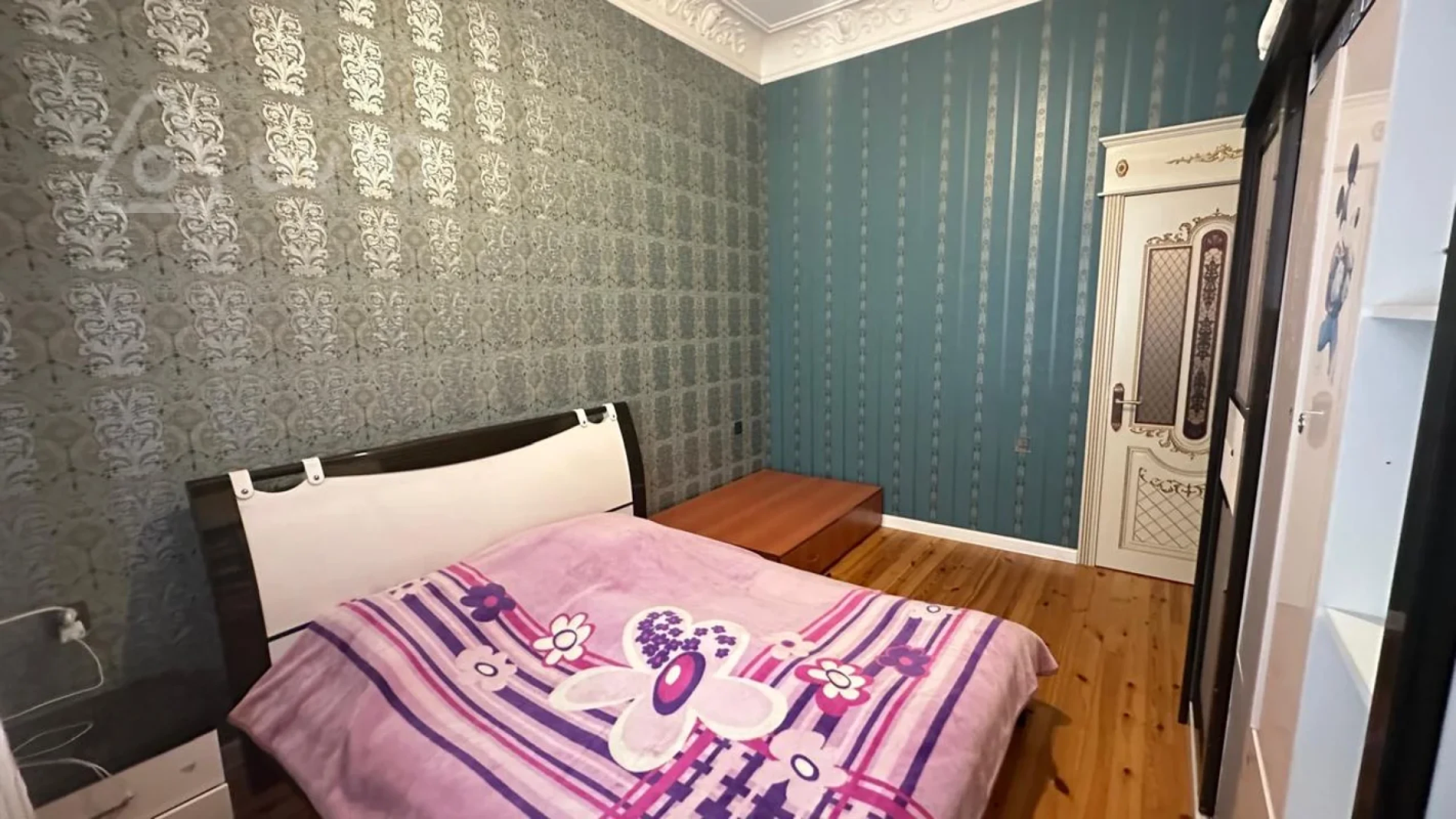 Kirayə verilir mənzil 350 m²