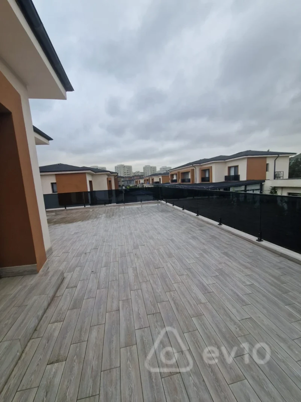 Kirayə verilir 4 otaqlı həyət evi 200 m²