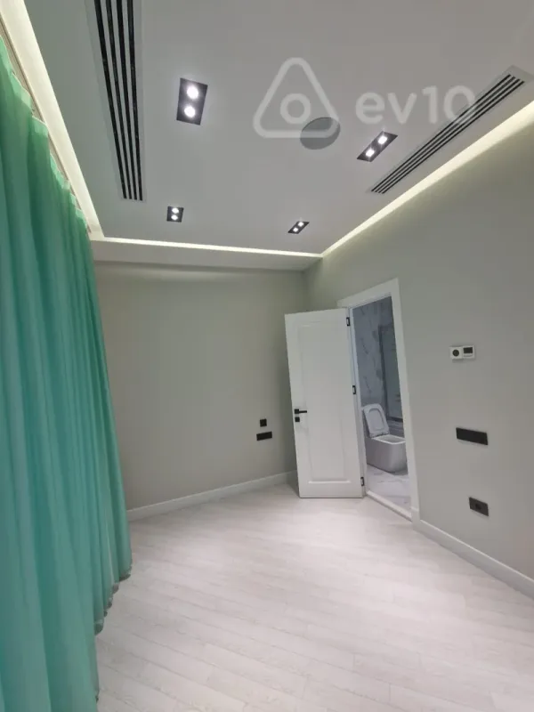 Kirayə verilir 4 otaqlı həyət evi 200 m²