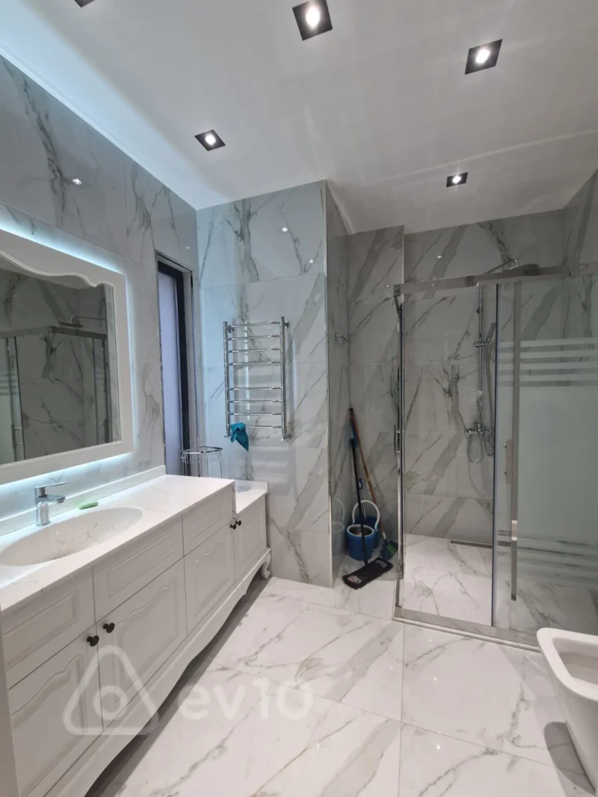 Kirayə verilir 4 otaqlı həyət evi 200 m²