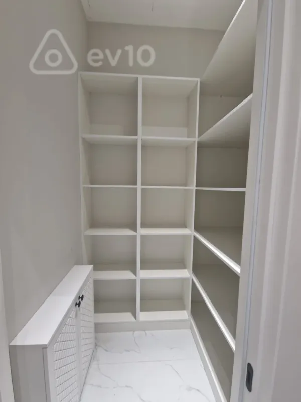 Kirayə verilir 4 otaqlı həyət evi 200 m²