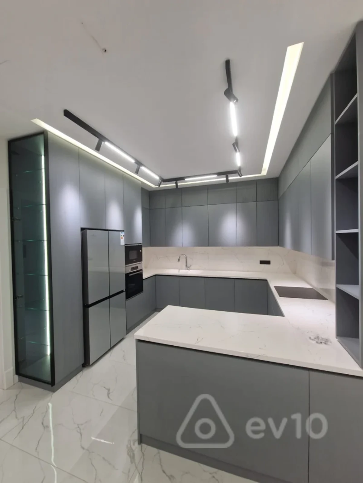 Kirayə verilir 4 otaqlı həyət evi 200 m²