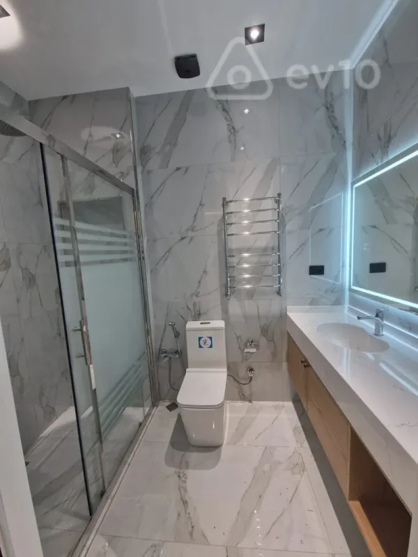 Kirayə verilir 4 otaqlı həyət evi 200 m²