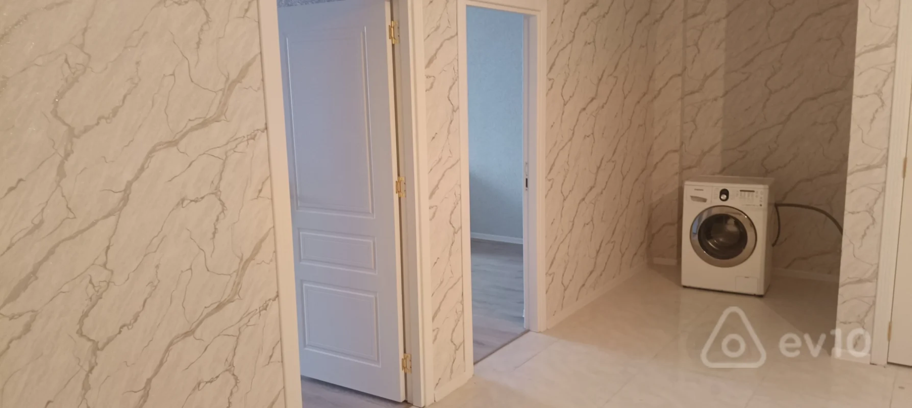 Satılır 3 otaqlı yeni tikili 151 m²