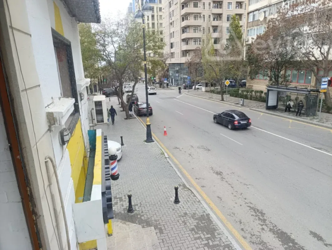 Kirayə verilir mənzil 135 m²