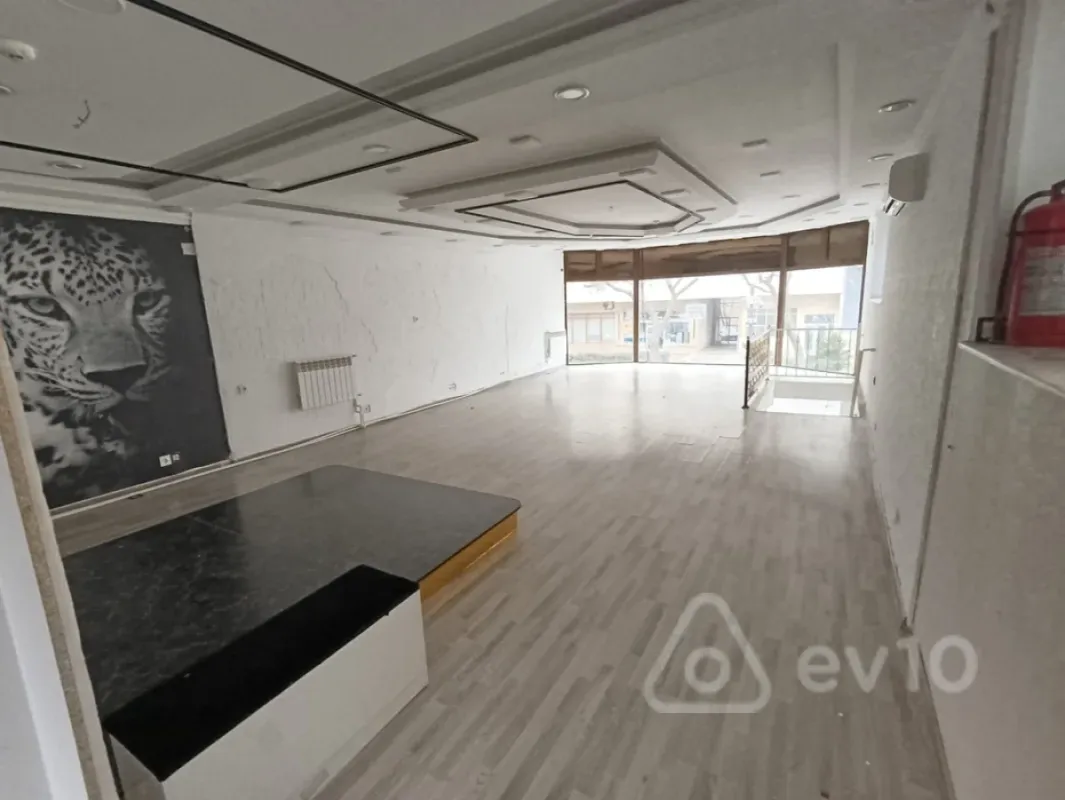 Kirayə verilir mənzil 135 m²