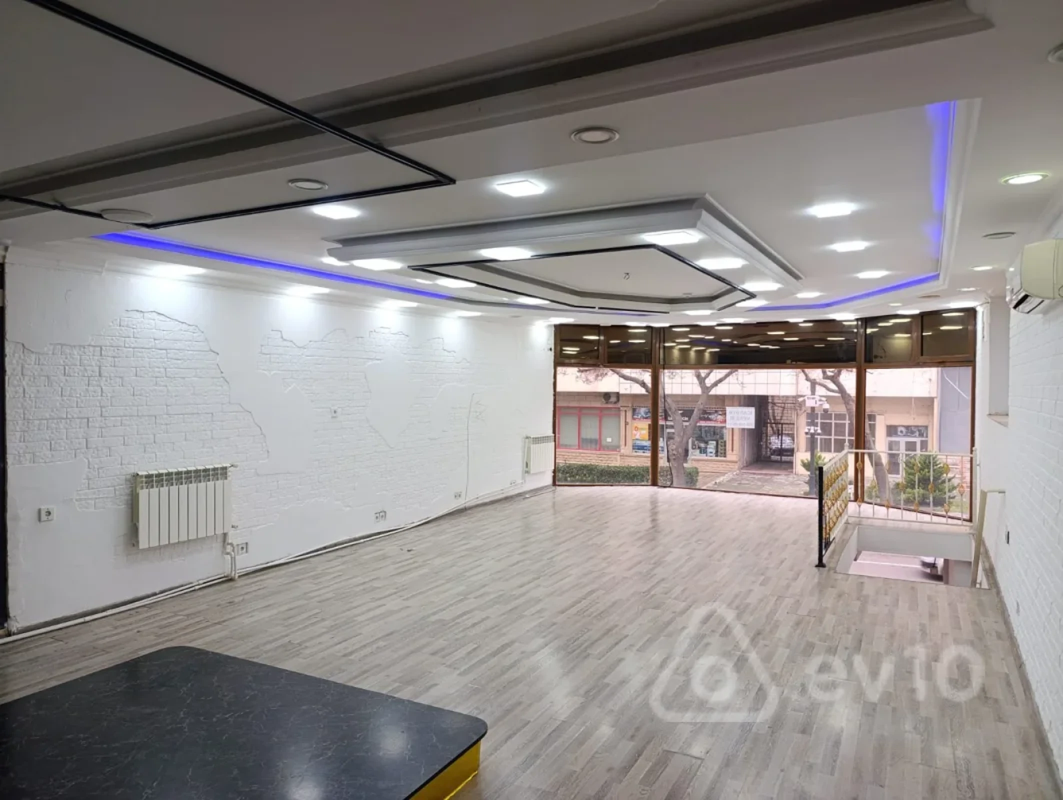 Kirayə verilir mənzil 135 m²