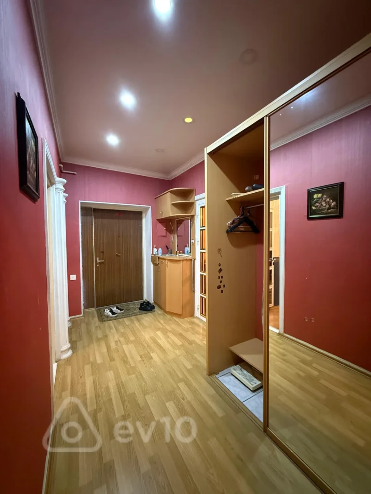 Kirayə verilir 3 otaqlı köhnə tikili 85 m²