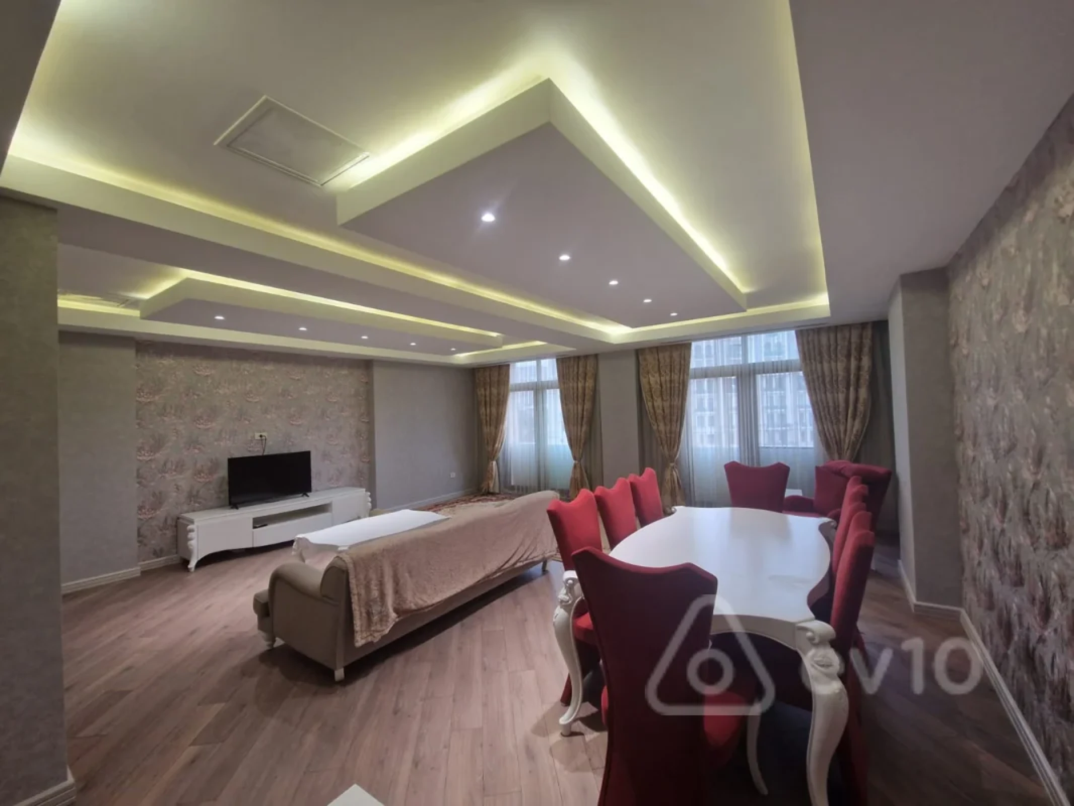 Kirayə verilir 3 otaqlı yeni tikili 190 m²