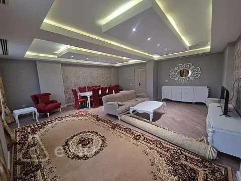 Kirayə verilir 3 otaqlı yeni tikili 190 m²